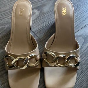 Zara Slides Chain Trim